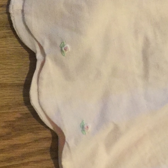 Baby pink girls with rose smocking - Picture 4 of 8